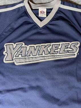 Vintage New York Yankees True Fan Series V-Neck Baseball Jersey - Adult Large
